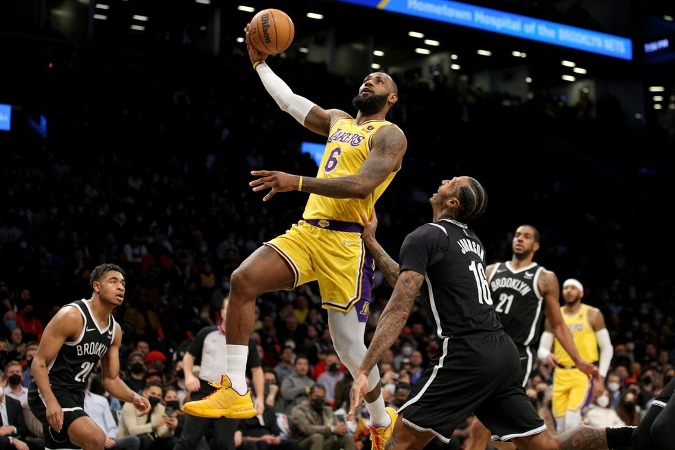 Lebron 18a sales