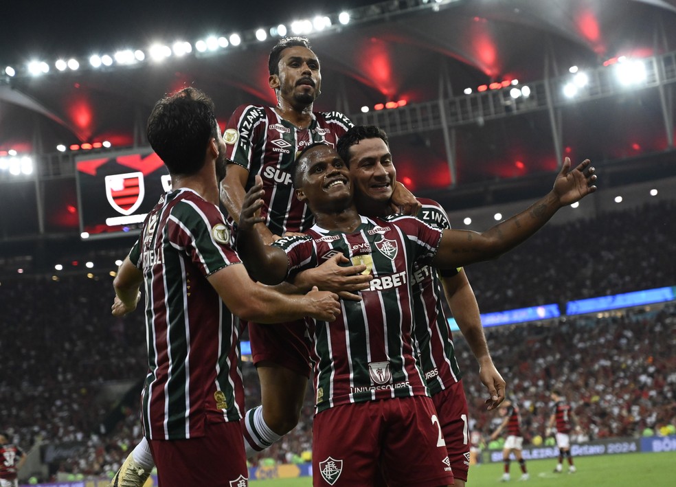 Arias e Ganso - Flamengo x Fluminense — Foto: André Durão