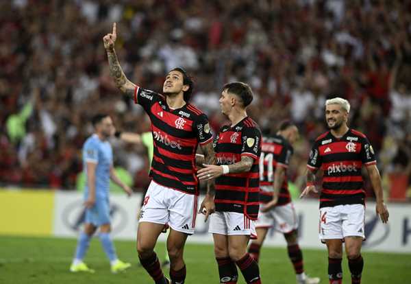 Conmebol denuncia Flamengo por uso de artefatos pirotécnicos em partida contra Bolívar