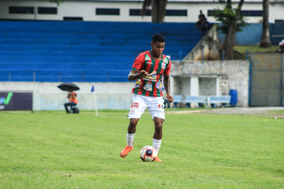 Vinicios confirmado no Marília — Marília reforços