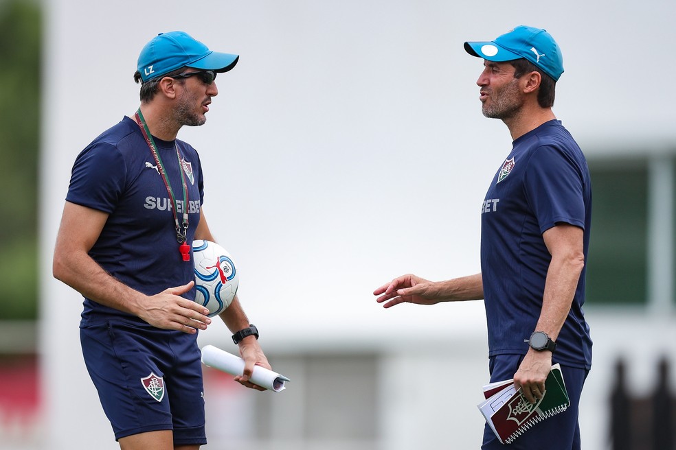 Zubeldía define estratégia com três volantes no meio para enfrentar o Bolívar