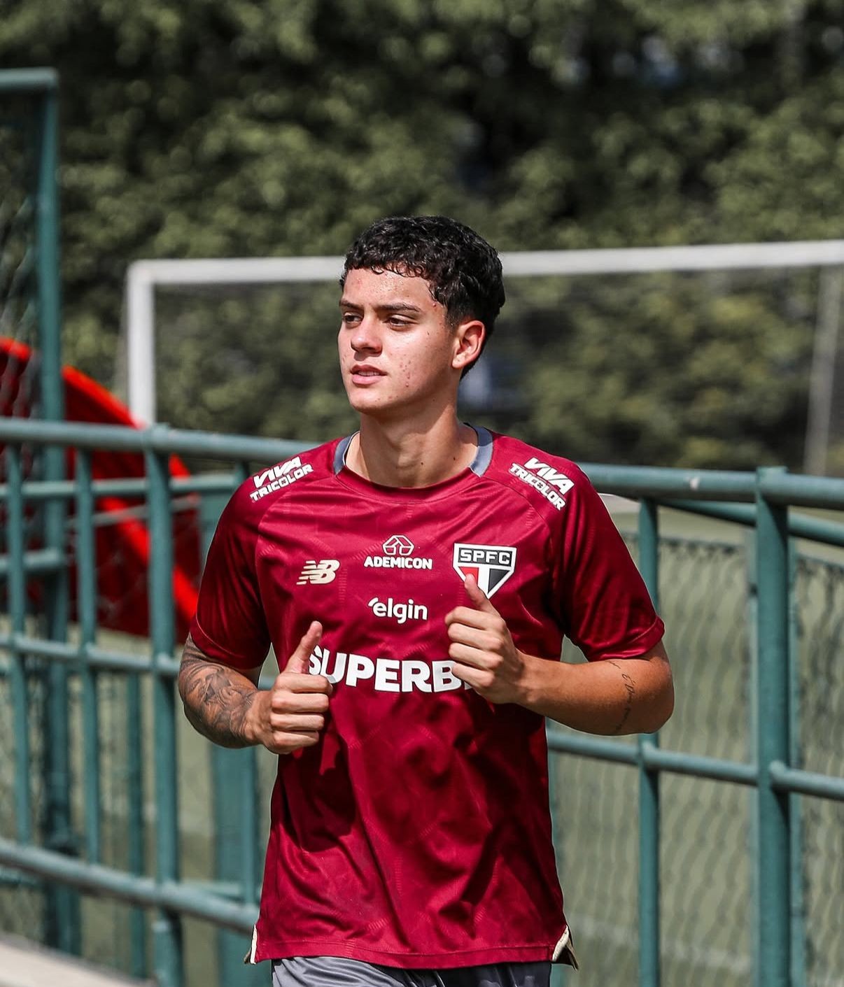 NOVA JOIA! São Paulo promove atacante da base, para reforçar o time profissional