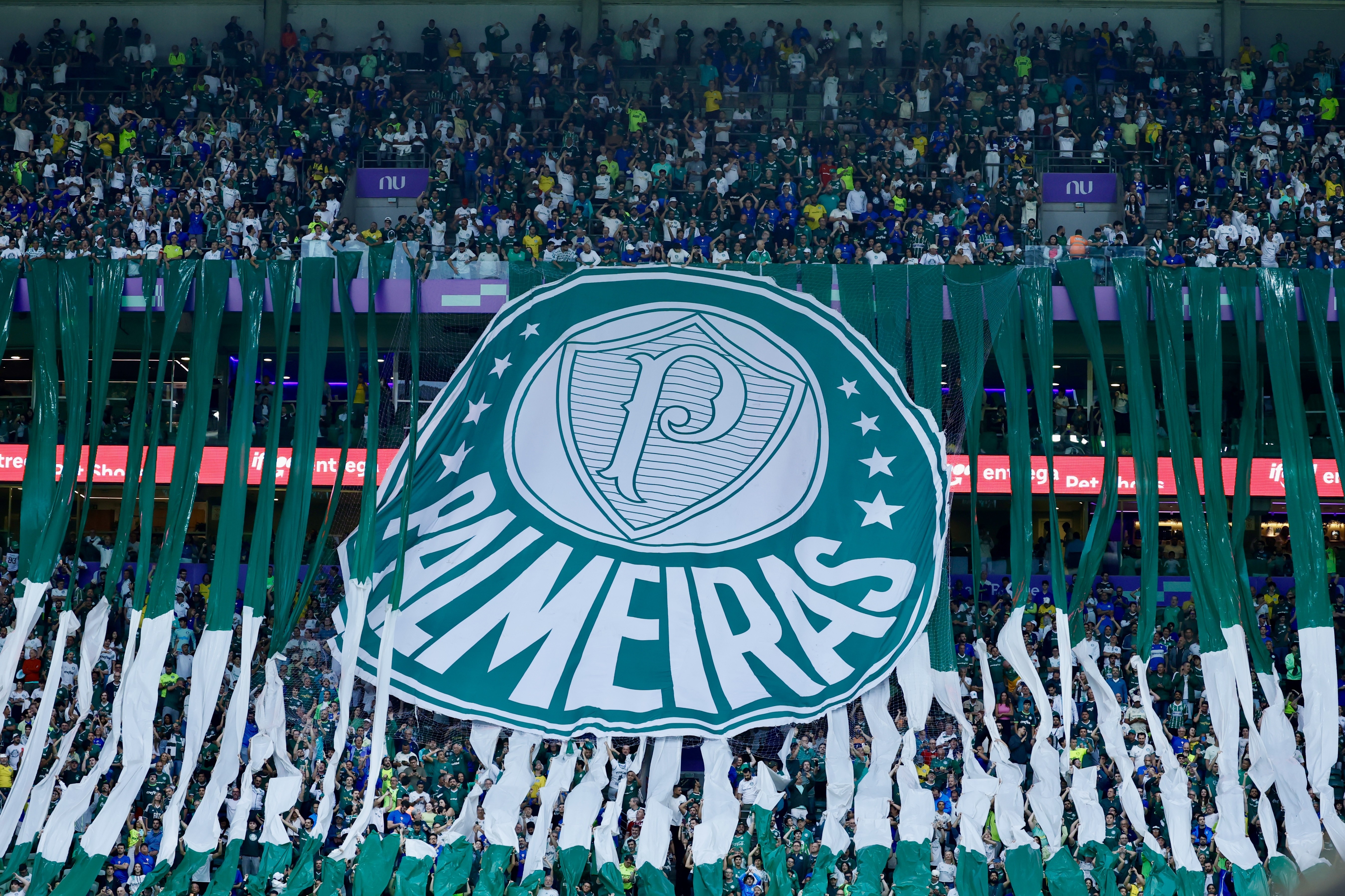 De olé a "arerê, Corinthians vai jogar a Série B": torcida do Palmeiras provoca em goleada