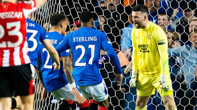 Liam Kelly defende pênalti do Athletic Bilbao