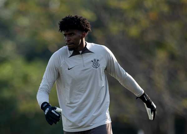 Corinthians Aplica Multa e Terá Hugo Souza Contra o Flamengo.