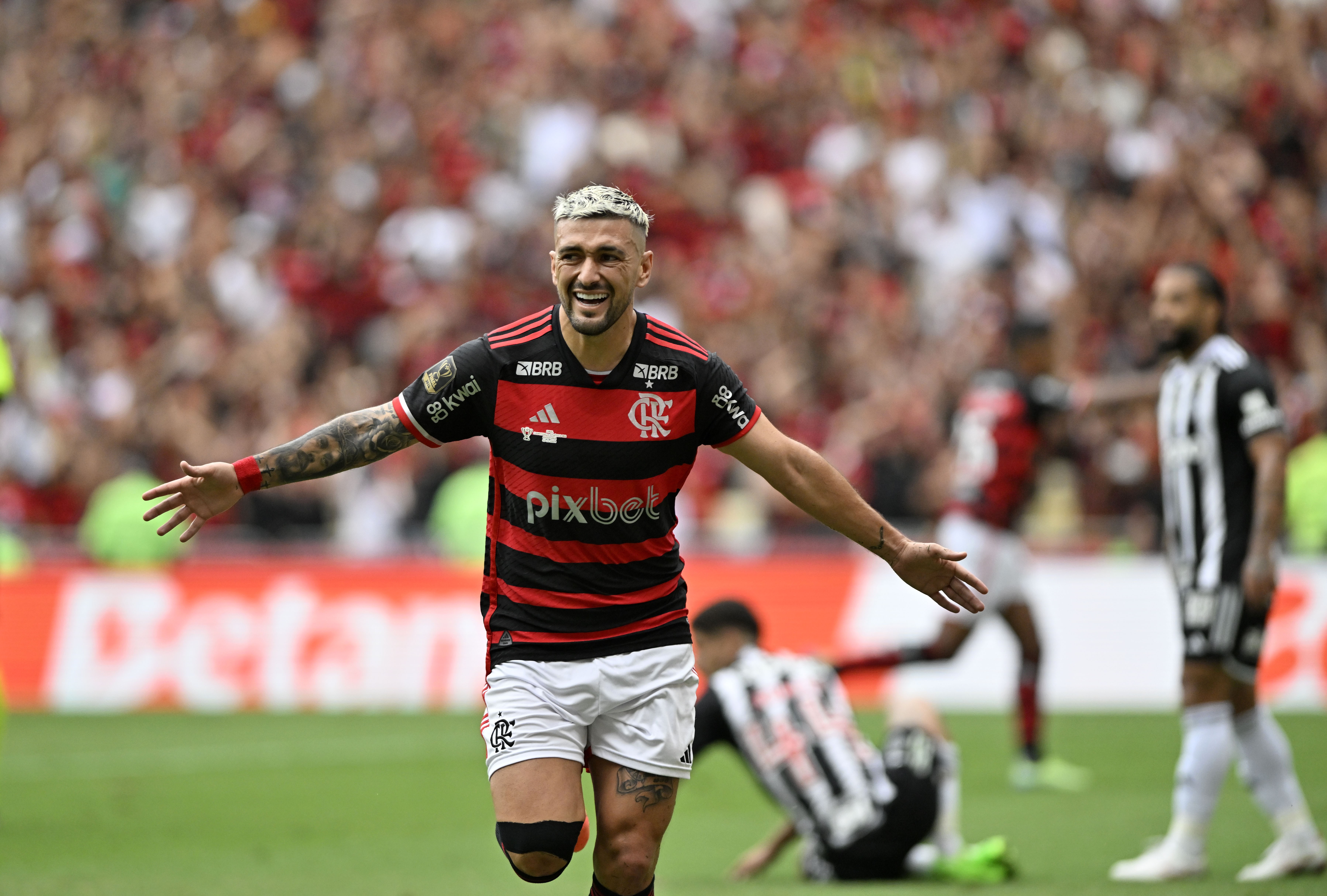 Arrascaeta enfrentará rival na Copa do Brasil em time adversário ao Flamengo.