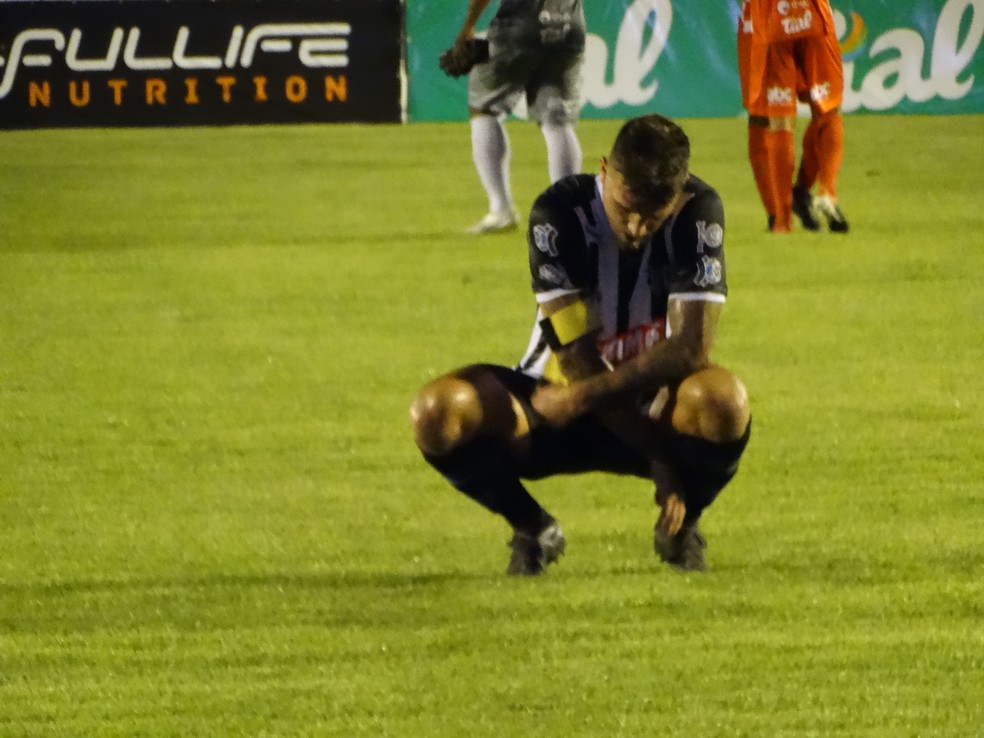 Alvinegro foi rebaixado no Mineiro em 2019, &uacute;ltimo ano em que disputou a elite &mdash; Foto: Raphael Lemos