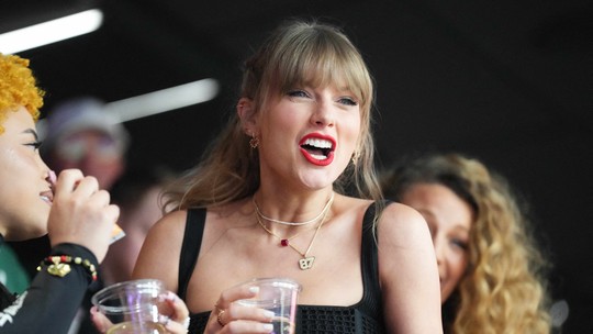 Super Bowl: Taylor Swift impressiona com "golão"aposta ganha pendente bet365cerveja