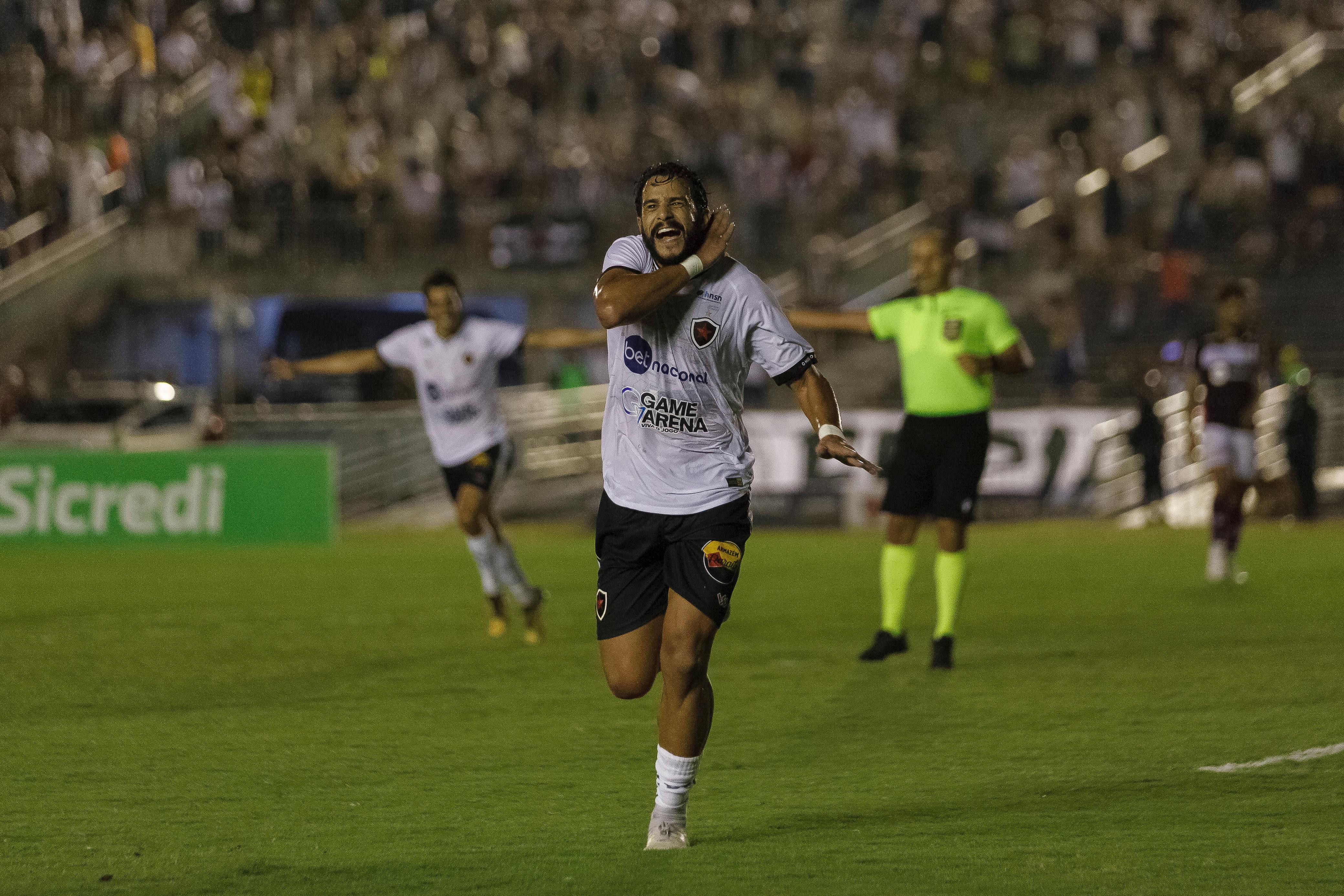 Relembre os 14 gols marcados por Henrique Dourado no Botafogo-PB
