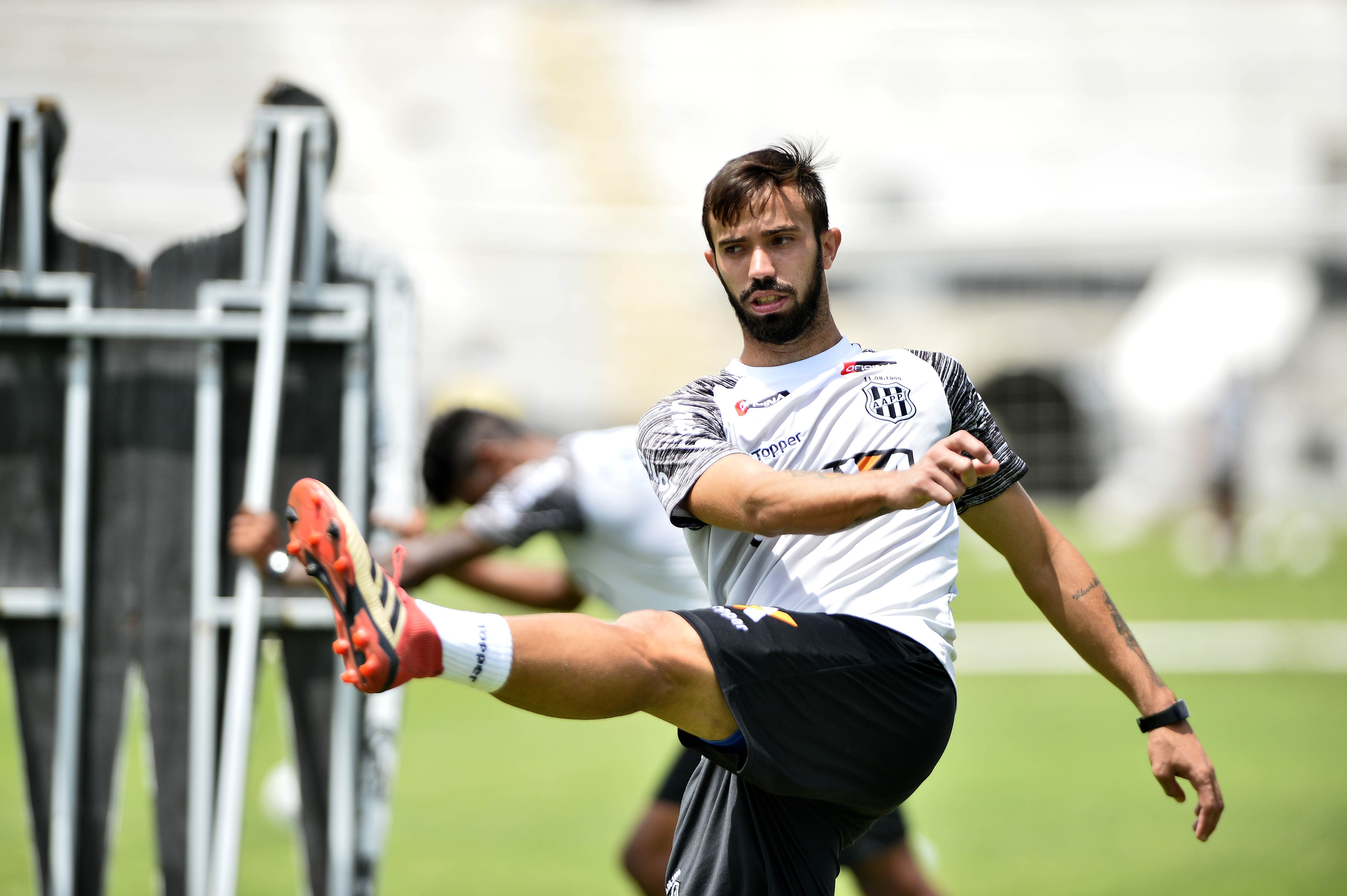 GloboEsporte.com > Futebol > Palmeiras - NOTÍCIAS - Roque Júnior faz  trabalho especial em Atibaia para melhorar o entrosamento