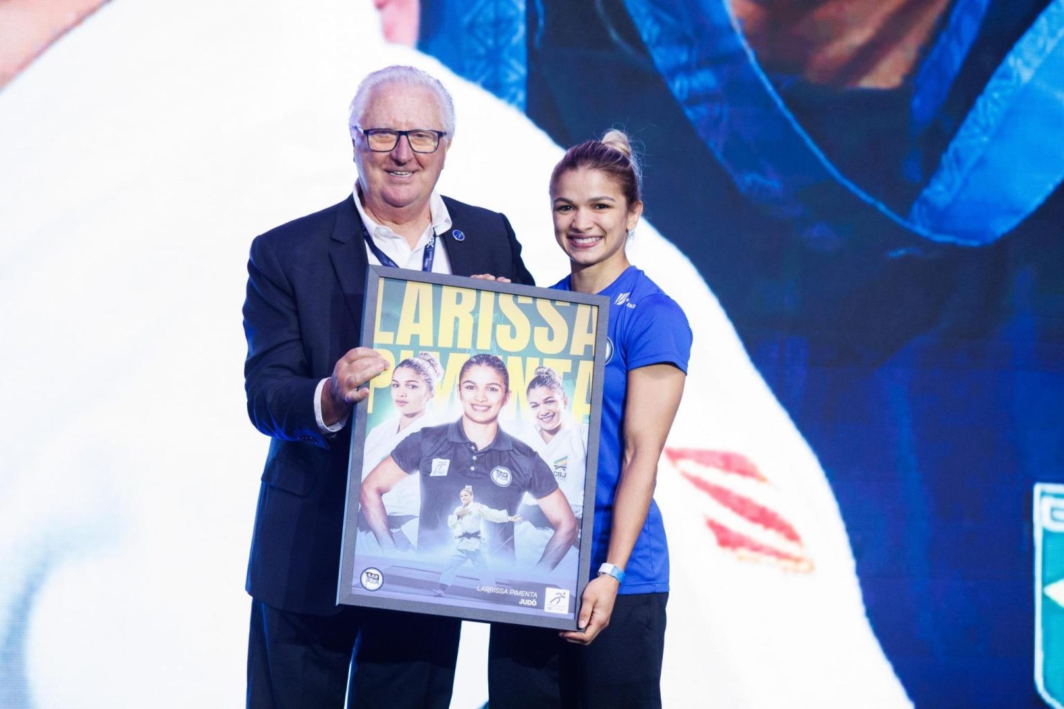 Larissa Pimenta é homenageada pelo Comitê Brasileiro de Clubes por trajetória no judô