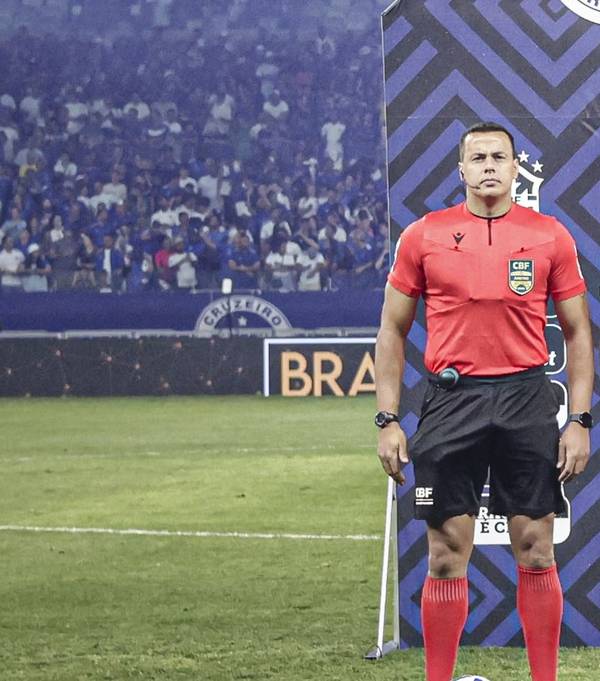 Auxiliar do VAR em decisão incorreta de Corinthians e Grêmio é escalado para clássico mineiro
