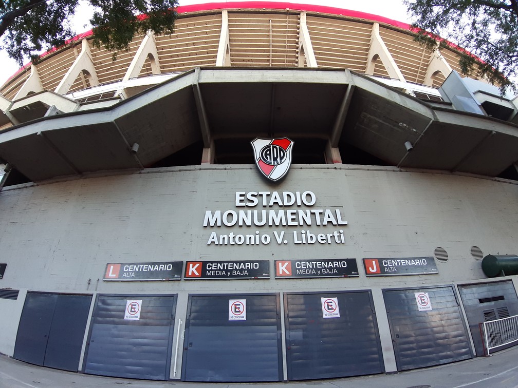 Conheça o Estádio Libertadores de América, palco de River Plate x Athletico  –