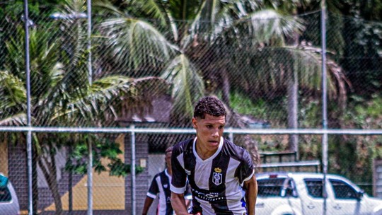 Da Pelé Academia para o Santos: garotoslot virtual14 anos é o primeiro jogador do Resende a seguir o caminho do Rei
