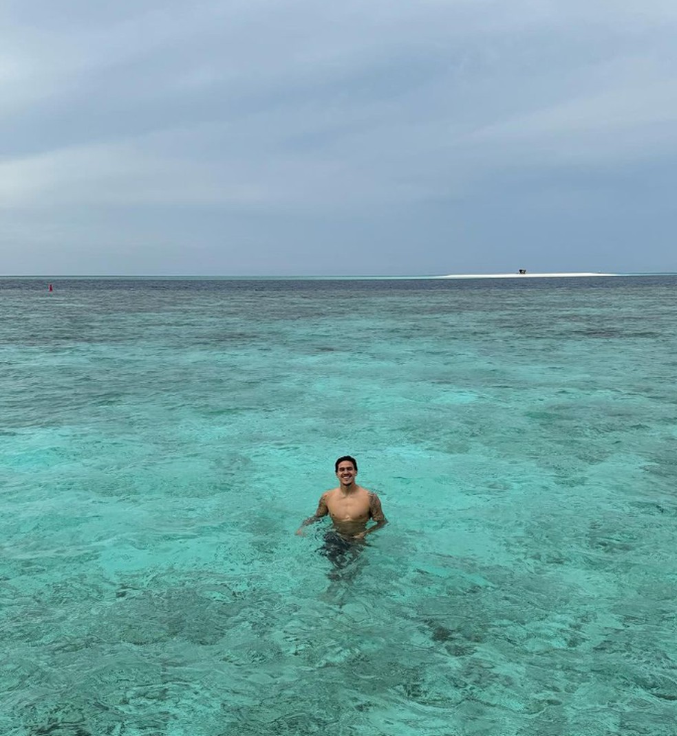 Pedro nas Ilhas Maldivas — Foto: Reprodução