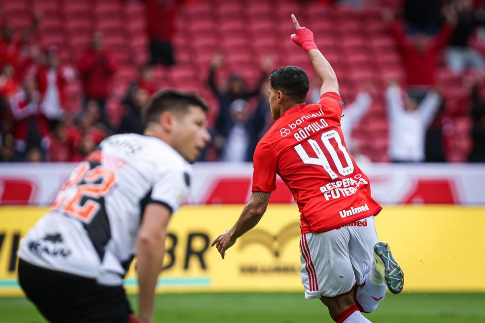 R�mulo gol Internacional x Vasco Campeonato Brasileiro � Foto: Maxi Franzoi/AGIF