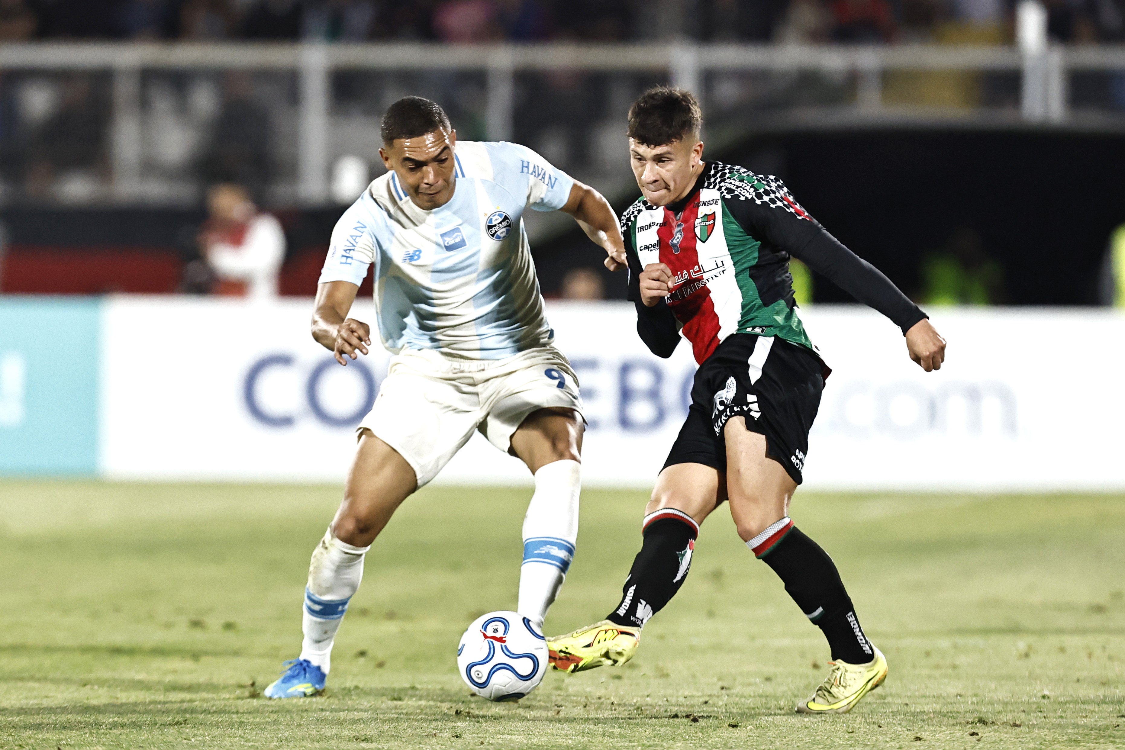 Atuações: Carlos Vinicius perde três pênaltis e é o pior do Grêmio contra o Palestino; dê suas notas