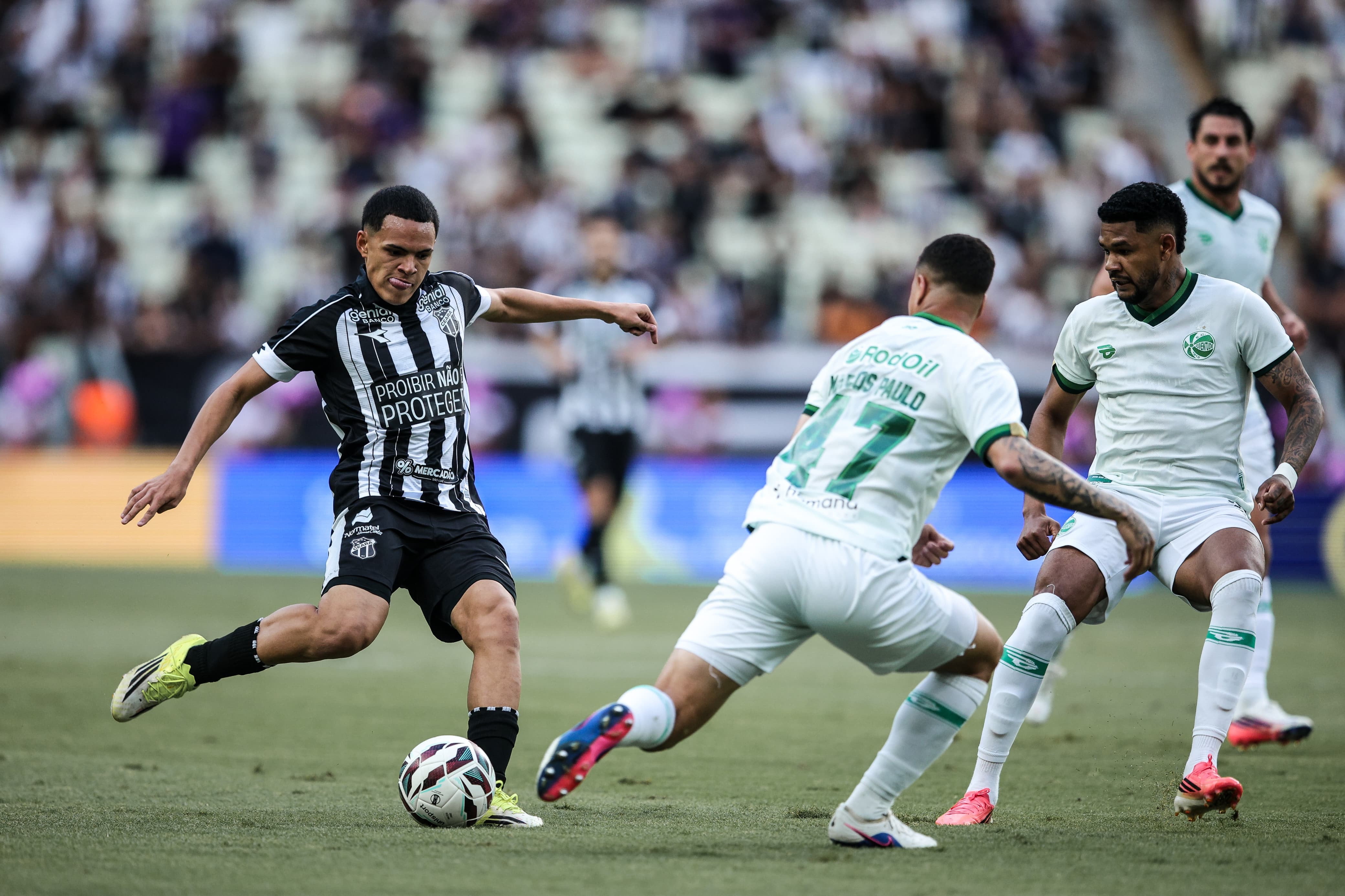 Compare a reta final do Ceará com a dos adversários na luta contra o rebaixamento na Série B