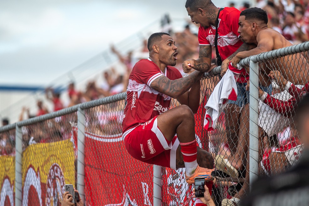Mikael comemora o gol do CRB contra o ASA na final — Foto: Francisco Cedrim/ASCOM CRB