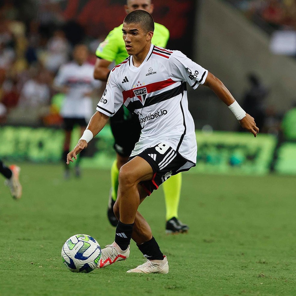William Gomes em jogo pelo São Paulo — Foto: Rubens Chiri / saopaulofc