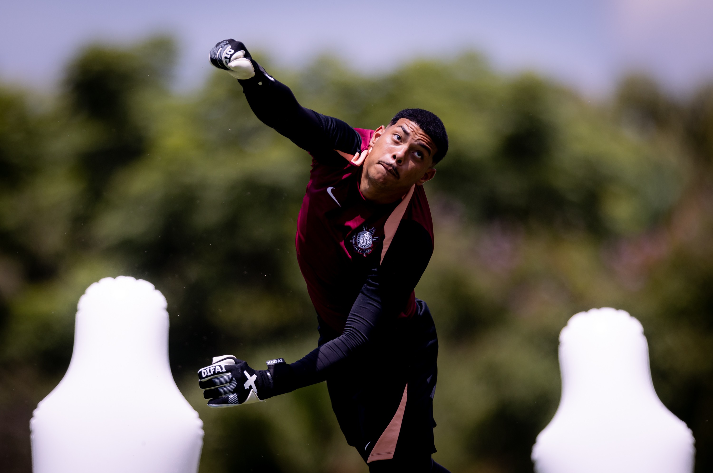 Kauê se destaca e conquista a titularidade no gol do Corinthians: uma análise de seu estilo e atributos
