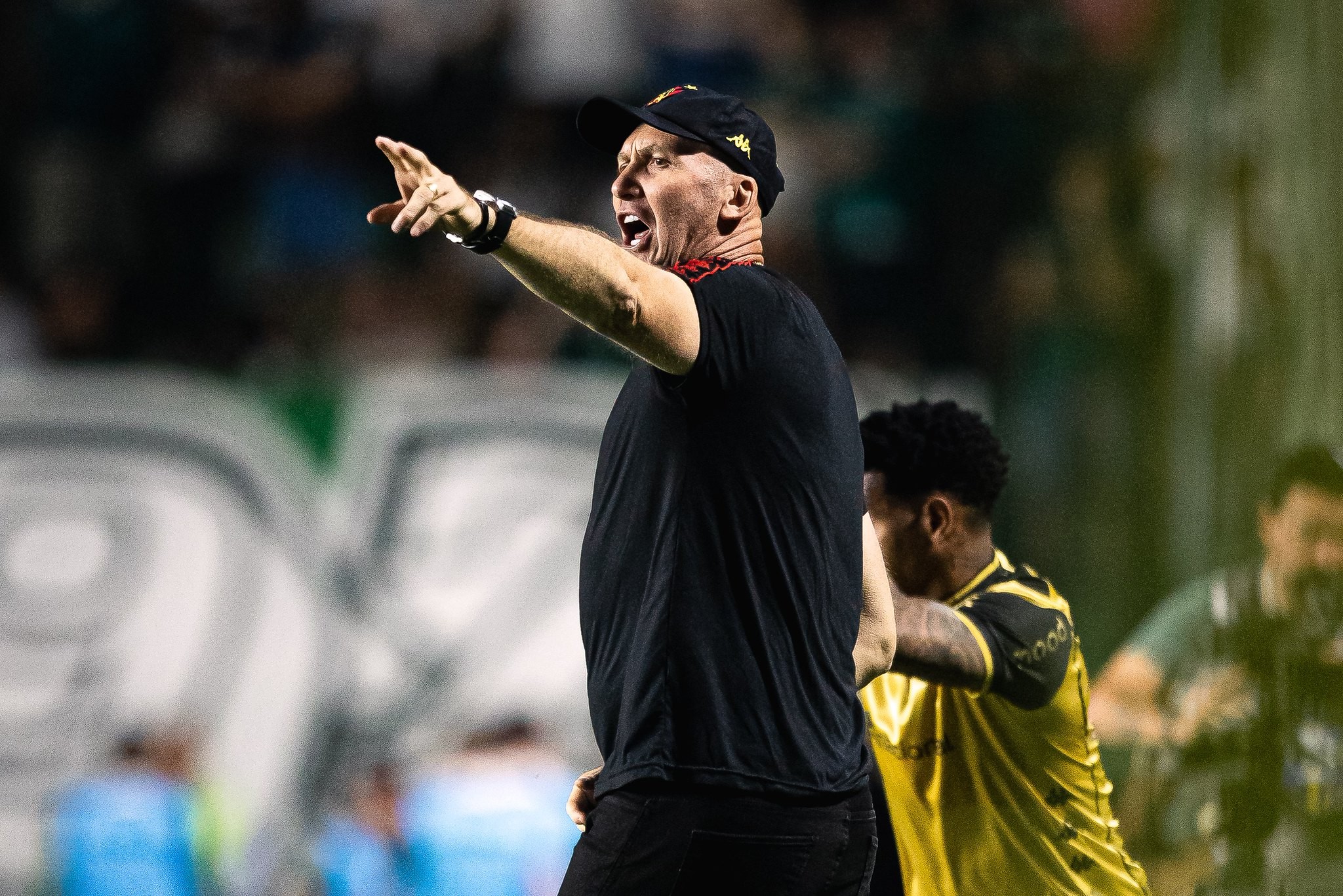 Dal Pozzo promete reação do Sport após 8º jogo seguido sem vitória: "Vamos conseguir o objetivo"