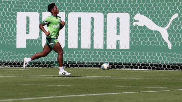 Endrick treina em reapresentação do Palmeiras e aumenta chances de despedida antes da Copa América.