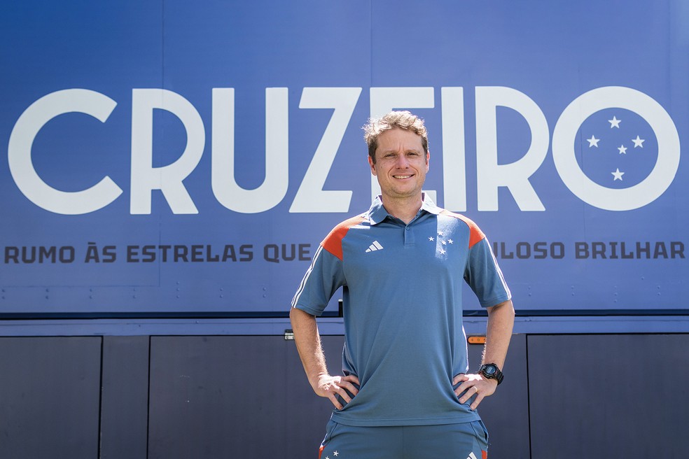 Fernando Seabra é anunciado pelo Cruzeiro — Foto: Gustavo Aleixo/Cruzeiro