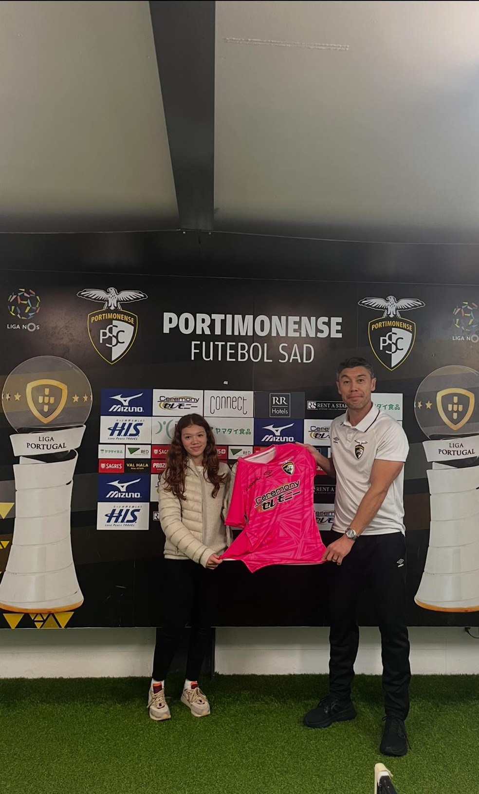O outro lado da moeda: como ex-goleiro do Corinthians ganha espaço sendo dirigente na Europa