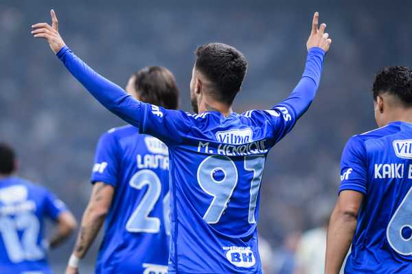 Atuações do Cruzeiro: Cássio com falha decisiva, Matheus Henrique se destaca na classificação.