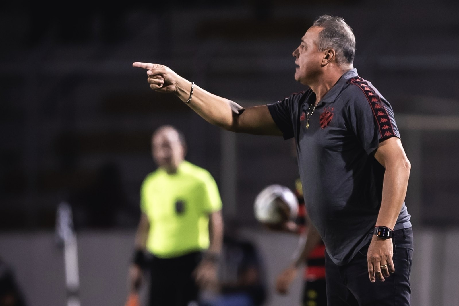Márcio Goiano destaca reação do Sport contra a Ponte e liderança na Série B: "Sempre lutar por isso"