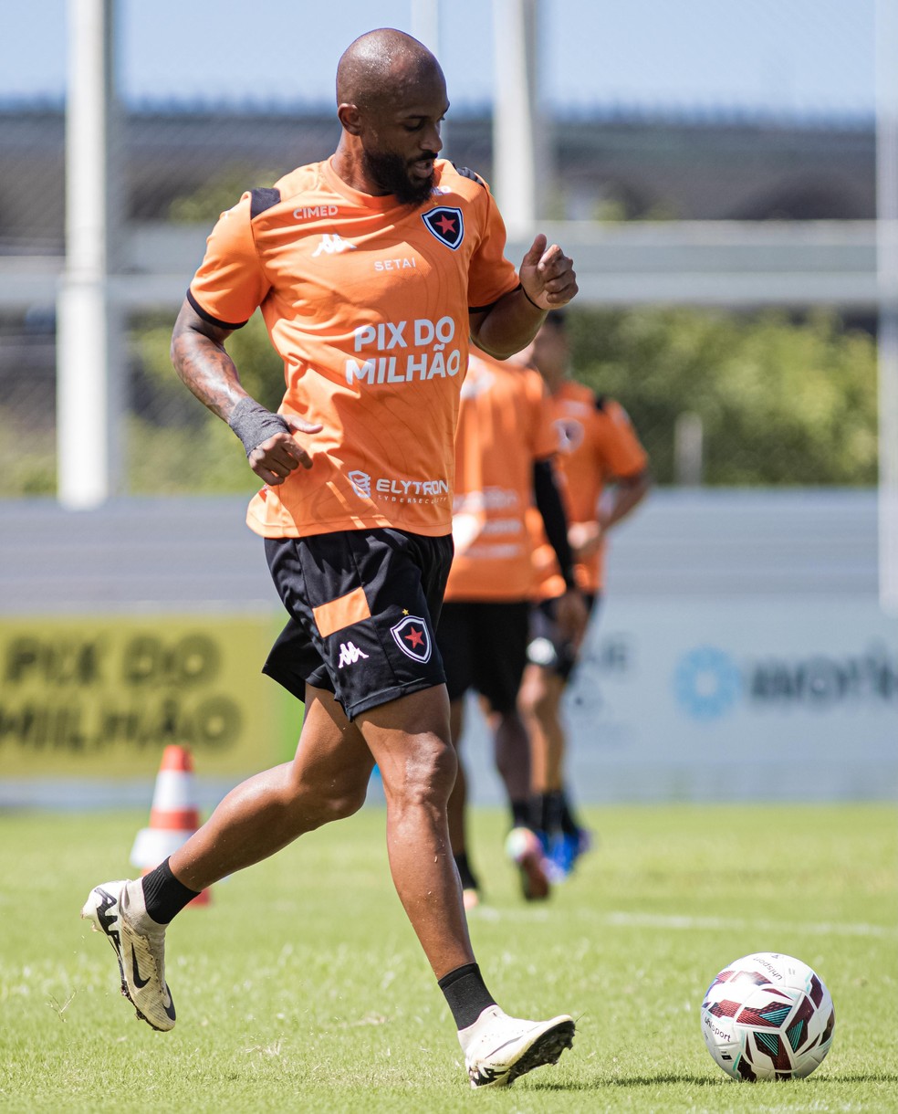 PK em atuação pelo Botafogo-PB
