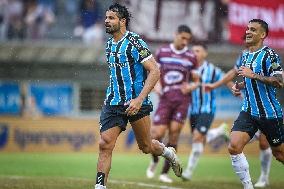 Diego Costa e Cristaldo são artilheiros do Gauchão — Foto: Lucas Uebel/Grêmio