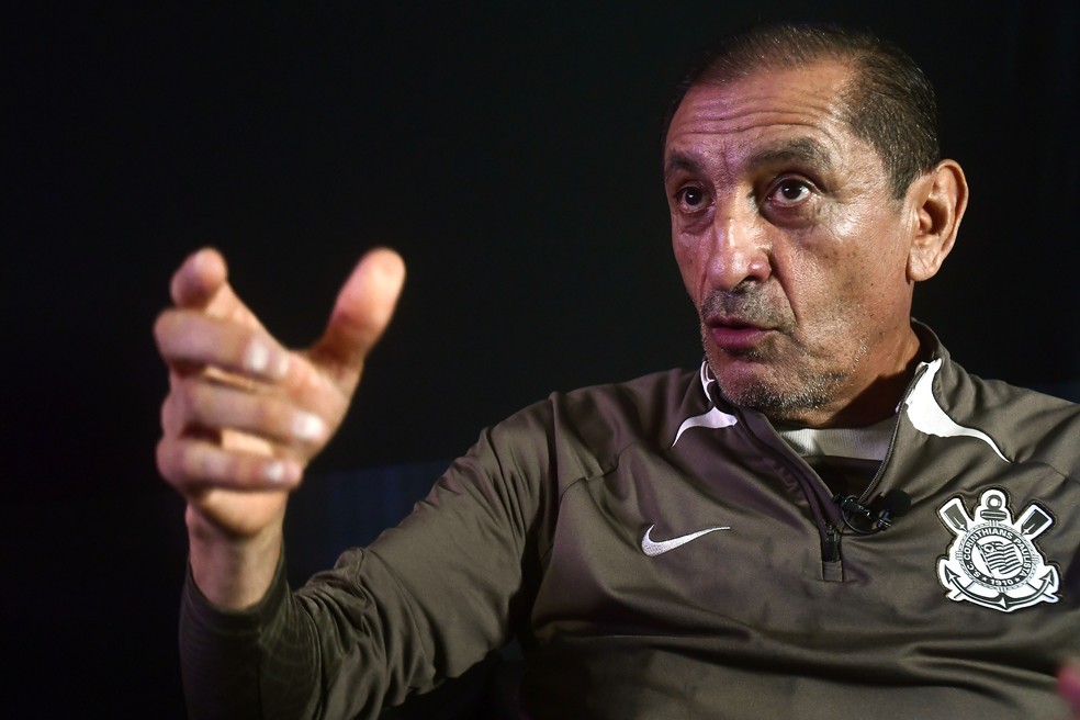 Ramón Díaz, técnico do Corinthians — Foto: Marcos Ribolli