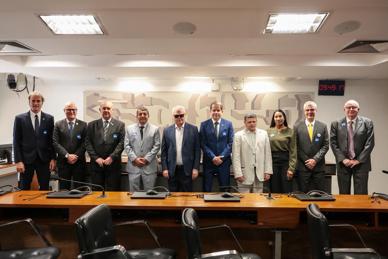 Mobilização em Brasília tenta barrar corte de mais de R$ 500 milhões no esporte nacional