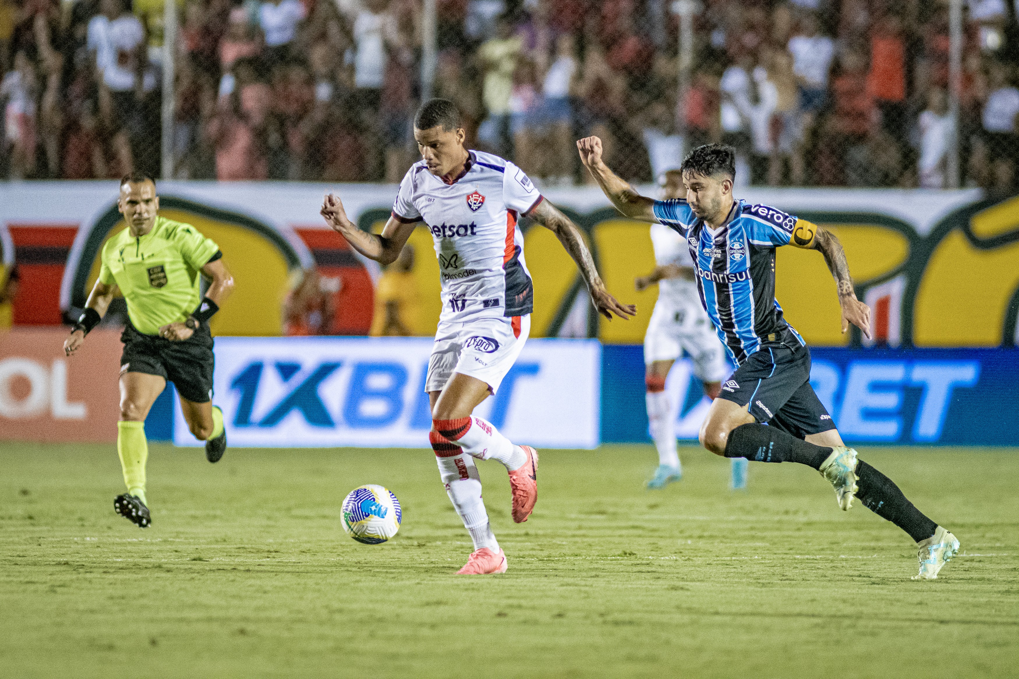 Vitória 1 x 1 Grêmio: assista aos gols e melhores momentos do jogo | Ge