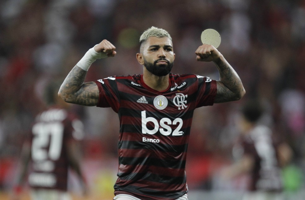Contra o Bahia em 2019, Gabigol fez história e arrancou gritos de campeão da torcida do Flamengo mesmo a seis rodadas do fim