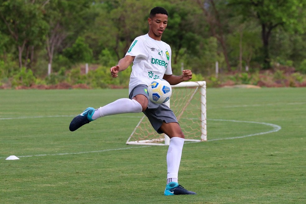 Botafogo-SP anuncia reforço para o ataque 