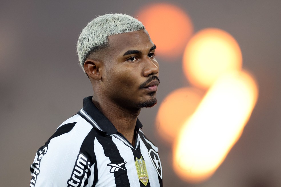 Cuiabano em Botafogo x RB Bragantino � Foto: V�tor Silva/Botafogo