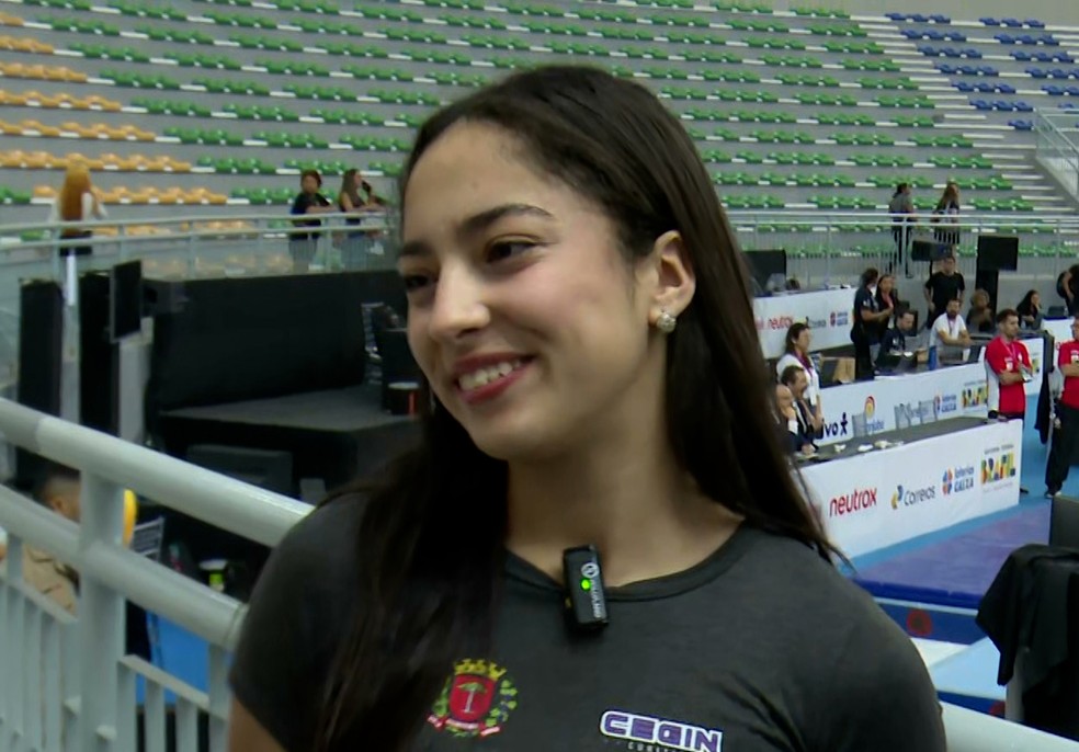 Júlia Soares está na disputa do Campeonato Brasileiro de Ginástica Artística — Foto: Reprodução/TV Cabo Branco