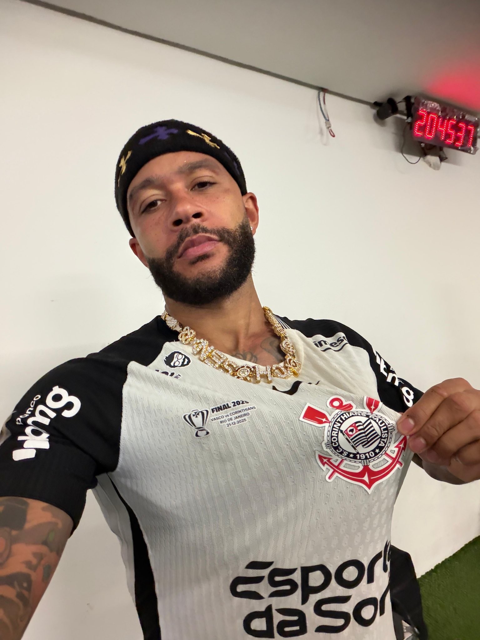 Pré-contrato, identificação e fator Copas: o que sabemos do futuro de Memphis no Corinthians | Ge