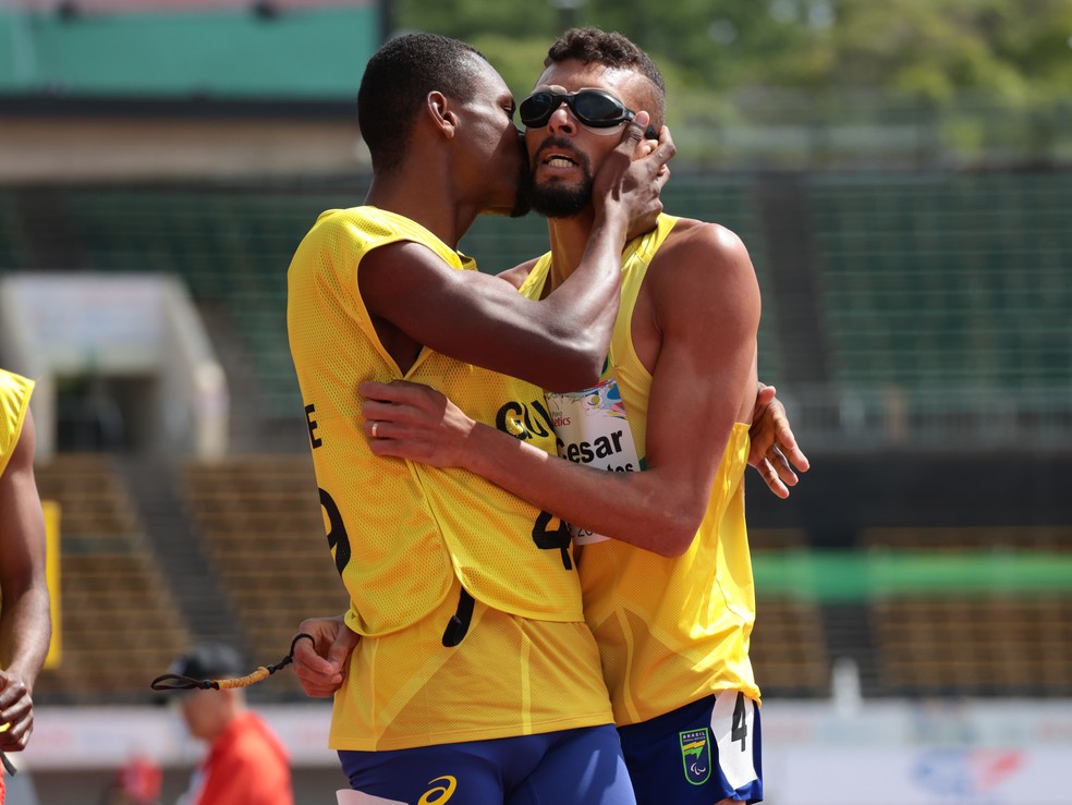 Júlio César Agripino garante a medalha de ouro no Mundial de Atletismo Paralímpico, em Kobe — Foto: Takuma Matsushita/CPB