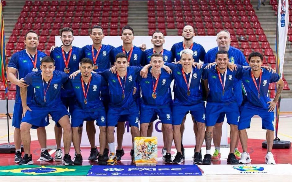 Marcus Penna &eacute; eleito t&eacute;cnico do ano pela Confedera&ccedil;&atilde;o Brasileira do Desporto  Universit&aacute;rio | mt | ge