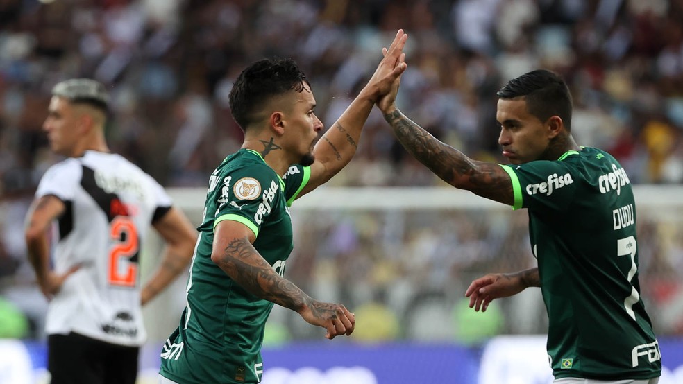 SE Palmeiras on X: AAAE, O MEU PALMEIRAS GANHOU! 🐷 Três