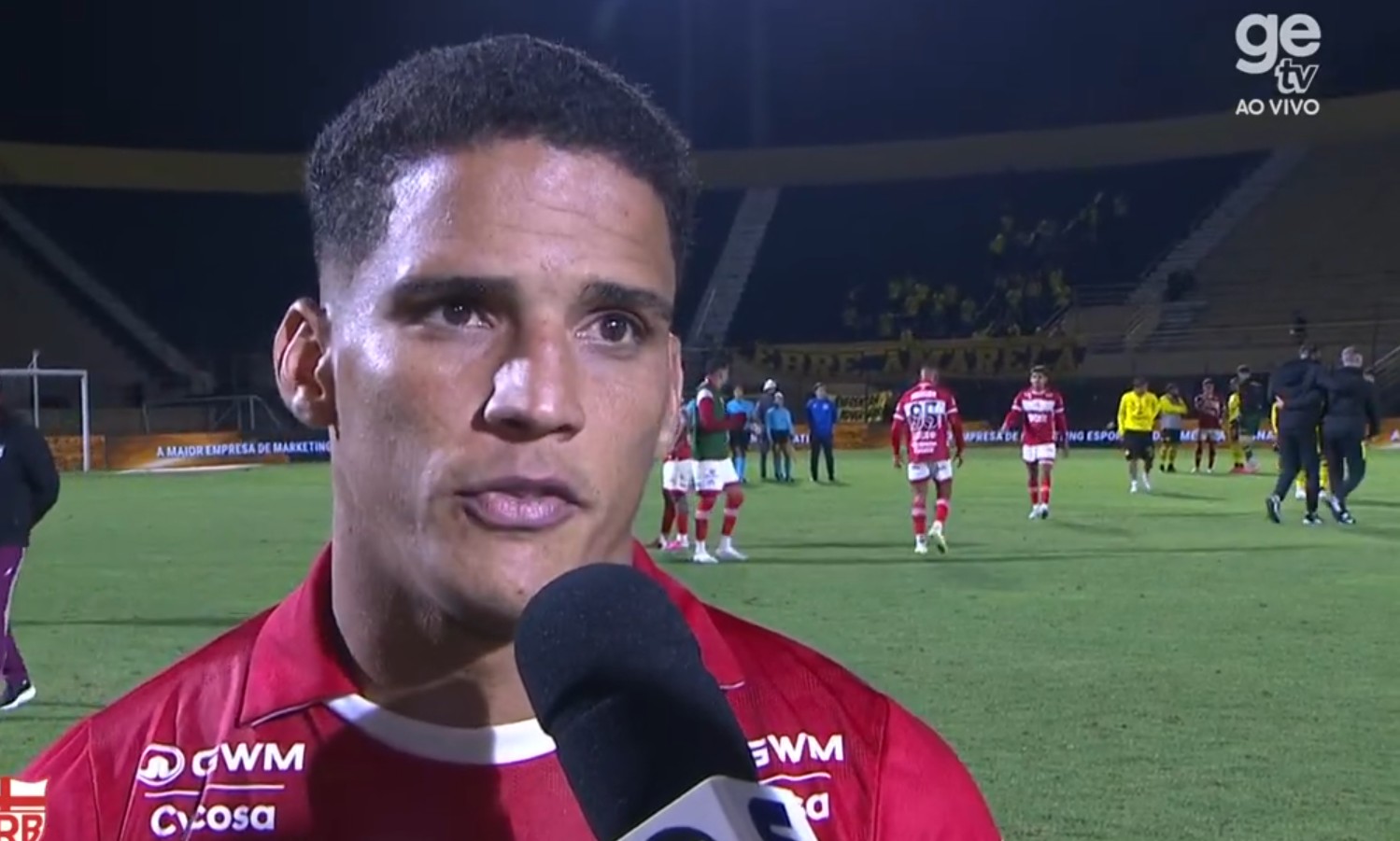 Thiaguinho comenta derrota do CRB e questiona origem do primeiro gol do São Bernardo