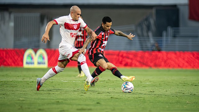 Matheuzinho em CRB x Vitória
