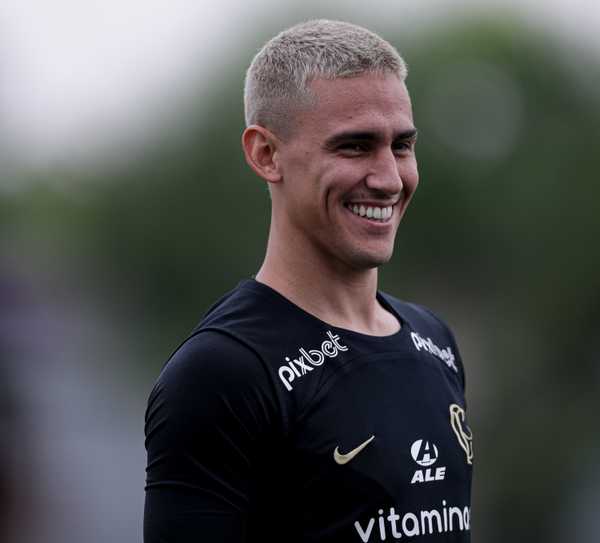 Corinthians negocia pagamento a Rojas de forma parcelada e aposta em recuperação do meia | corinthians