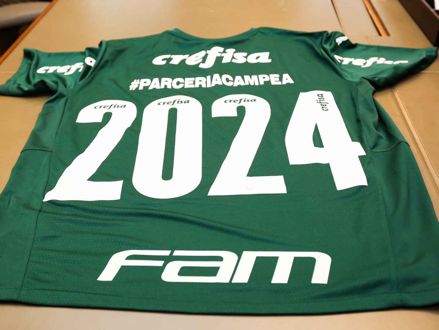 Palmeiras liquida dívida milionária com a Crefisa em 2024 com pagamento de R$ 24,9 milhões