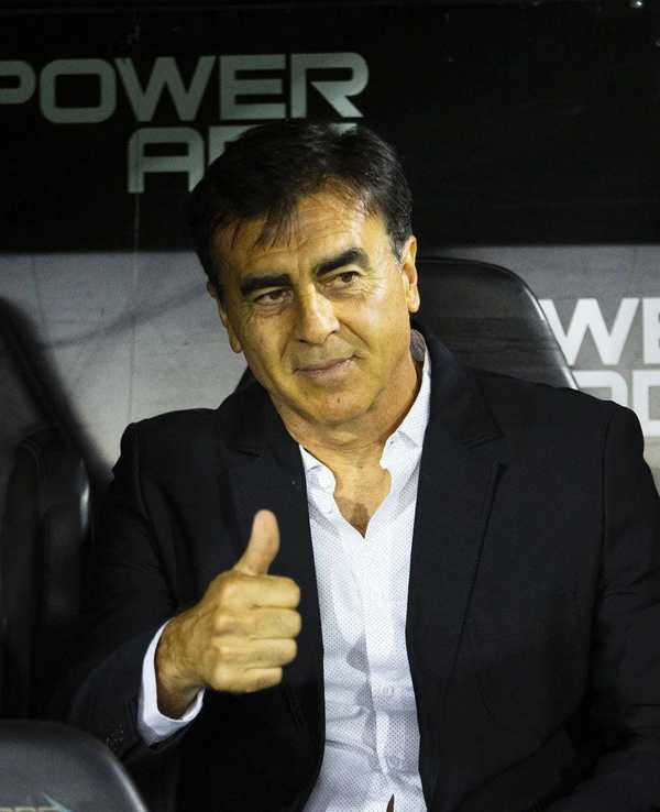 NOVO COMANDANTE! Gustavo Quinteros acerta com Grêmio e se despede do Vélez Sarsfield