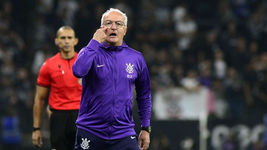 Análise: Corinthians avança, mas atuação ruim coloca dúvidas sobre a equipe - Timão finaliza apenas três vezes ao alvo diante do Novorizontino, em Itaquera, e volta a expor fragilidades ofensivas mesmo com classificação às oitavas de final